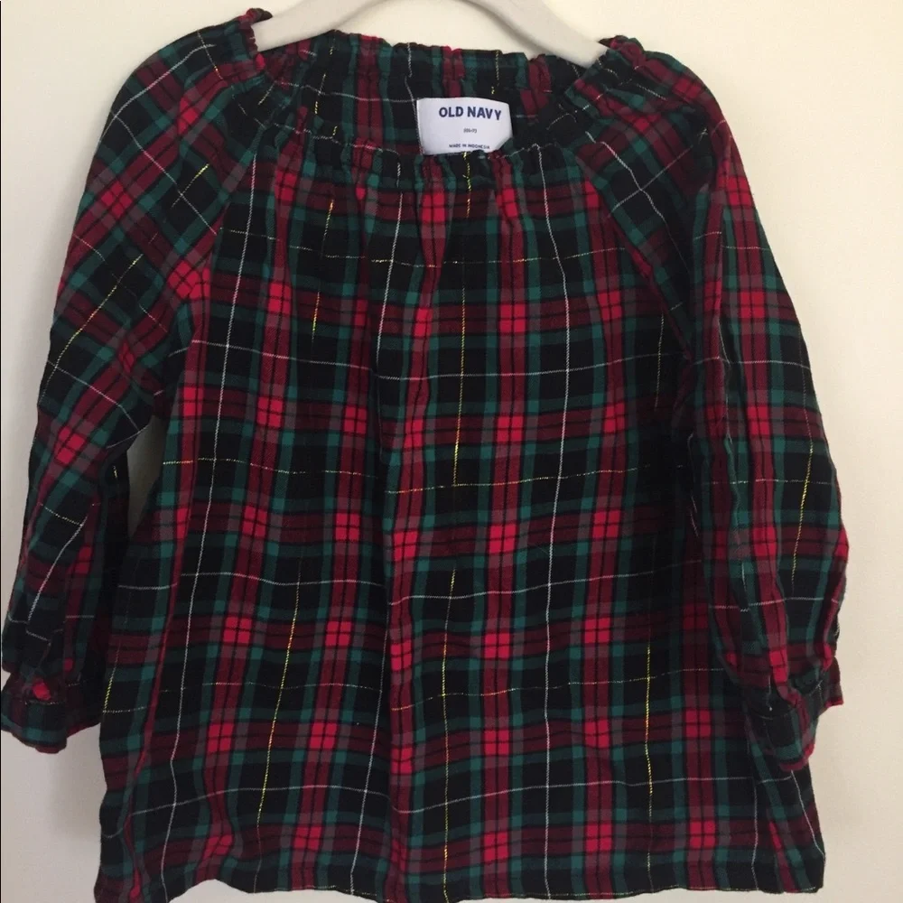 Girl’s Old Navy plaid shirt with good accents  blouse Holiday Christmas red